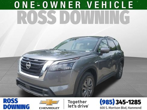 Used 2024 Nissan Pathfinder SV FWD image 1