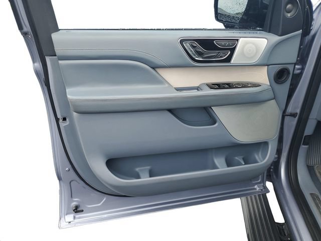Used 2023 Lincoln Navigator L Black Label AWD/4WD image 13