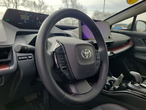 Used 2024 Toyota Prius Prime image 15