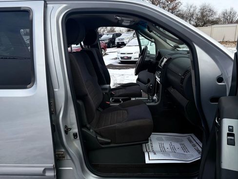 Used 2005 Nissan Pathfinder SE w/ (G01) SE Comfort Pkg image 30