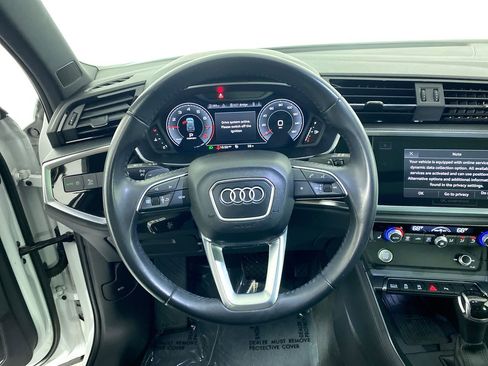 Used 2020 Audi Q3 2.0T Premium Plus w/ Premium Plus Package image 13