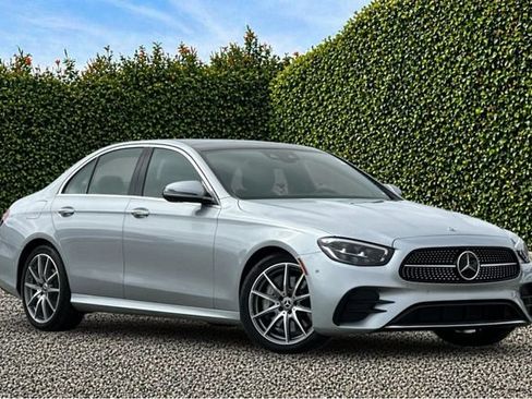 Used 2022 Mercedes-Benz E 350 Sedan image 2