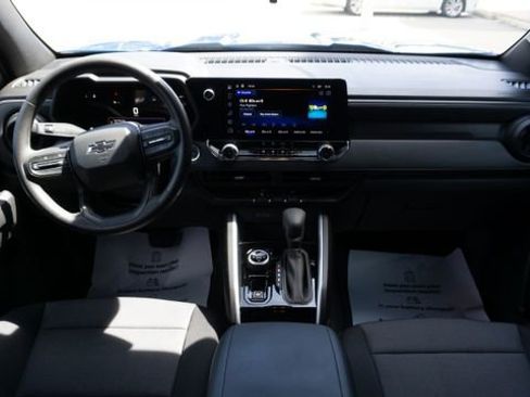 Used 2024 Chevrolet Colorado Trail Boss w/ Advanced Trailering Package AWD/4WD image 10