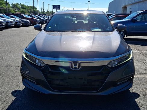 Used 2019 Honda Accord EX image 2