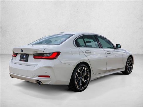 New 2026 BMW 330i xDrive Sedan AWD/4WD image 5