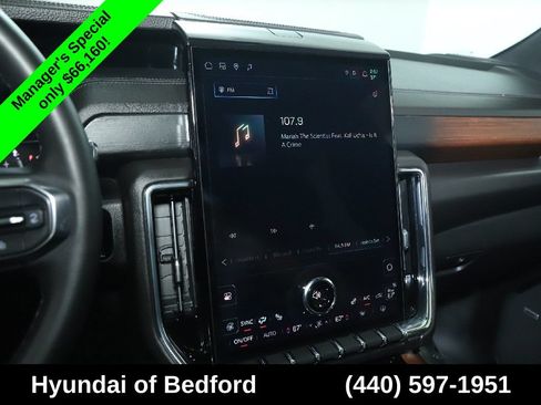 Used 2025 GMC Yukon Denali AWD/4WD image 31