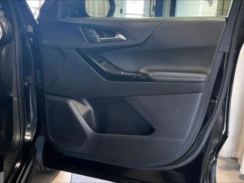 Used 2026 Chevrolet Equinox LT w/ Convenience Package II image 12