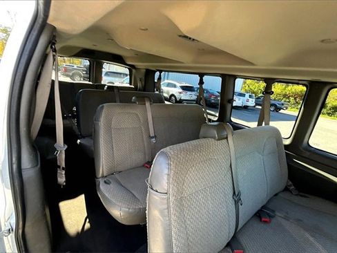 Used 2020 Chevrolet Express 3500 LS image 28