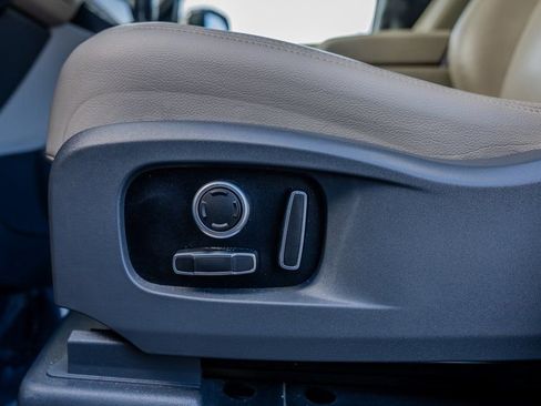 Used 2024 Land Rover Defender 130 S image 17