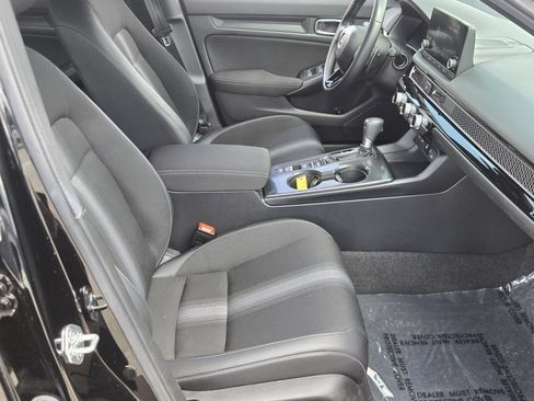 Used 2025 Honda Civic Sport image 18