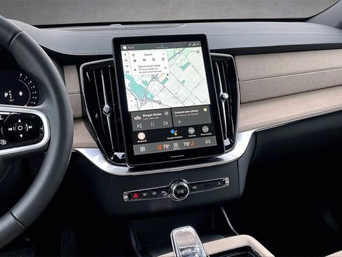 New 2026 Volvo XC90 B6 Plus w/ Protection Package Premier image 6