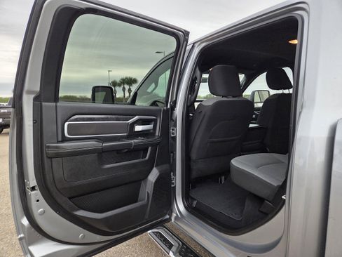 Used 2024 RAM 2500 Big Horn image 14