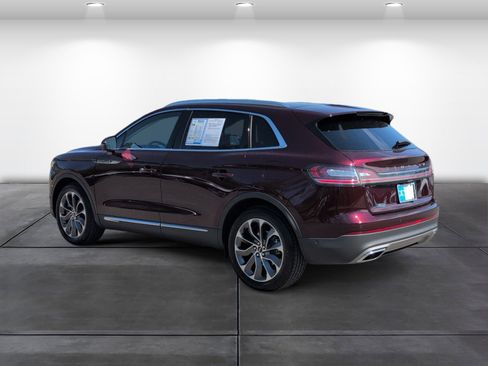 Used 2023 Lincoln Nautilus Reserve w/ Equipment Group 201A image 3