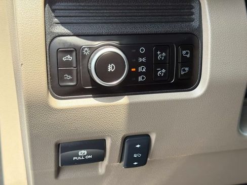 Used 2025 Ford F350 Platinum w/ Platinum Plus Package AWD/4WD image 27