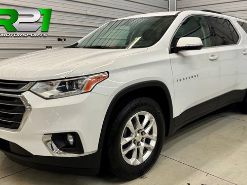 Used 2018 Chevrolet Traverse LT AWD/4WD image 1