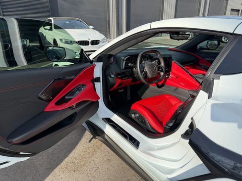 Used 2024 Chevrolet Corvette Z06 w/ Z07 Performance Package image 26