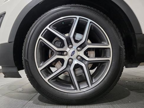 Used 2017 Ford Explorer Sport w/ Equipment Group 401A AWD/4WD image 22