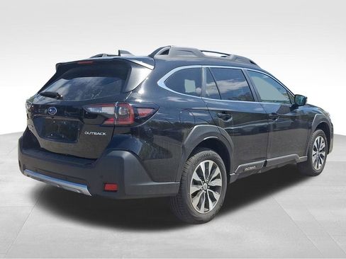 Certified 2025 Subaru Outback Limited AWD/4WD image 7