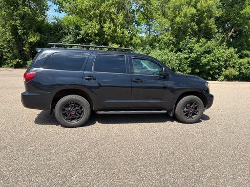 Used 2022 Toyota Sequoia TRD Pro AWD/4WD image 17
