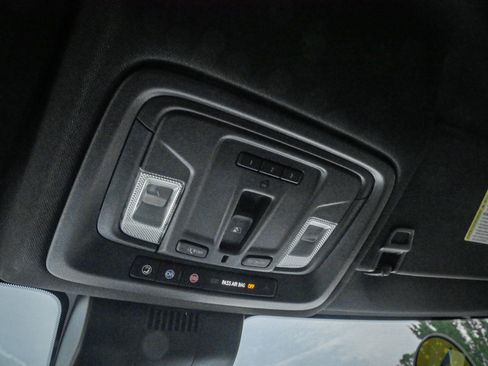 Used 2024 Chevrolet Silverado 1500 ZR2 image 27