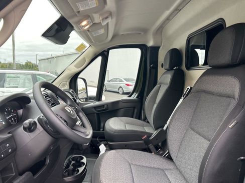 New 2026 RAM ProMaster 2500 w/ Convenience Group FWD image 39