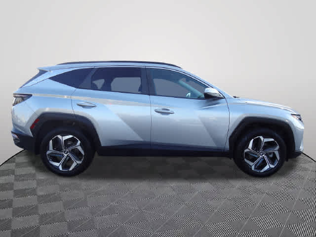 Used 2023 Hyundai Tucson SEL w/ Convenience Package AWD/4WD image 4