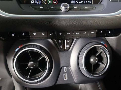 Used 2021 Chevrolet Blazer LT FWD image 42