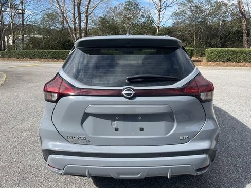 Used 2022 Nissan Kicks SR w/ Premium Package image 8