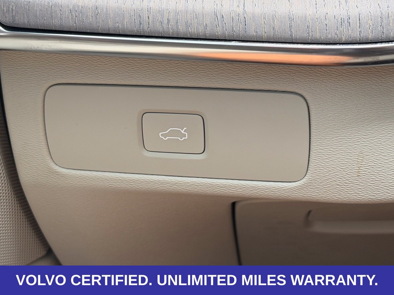 Certified 2026 Volvo XC90 B6 Ultra AWD/4WD image 18