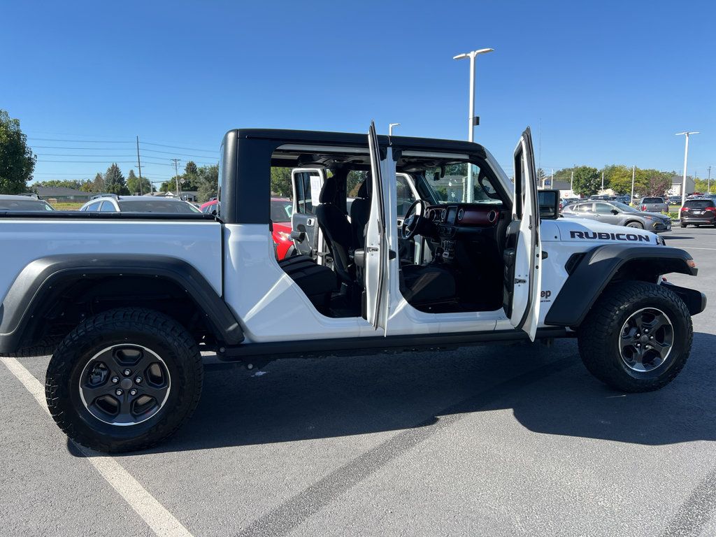 Used 2023 Jeep Gladiator Rubicon w/ Cold Weather Group AWD/4WD image 4