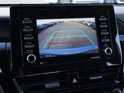 Used 2023 Toyota Camry SE image 13