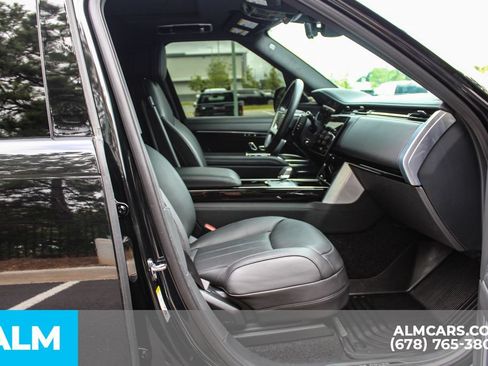 Used 2025 Land Rover Range Rover SE AWD/4WD image 20