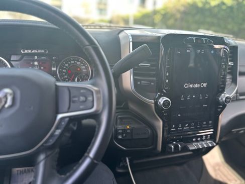 Used 2024 RAM 2500 Laramie AWD/4WD image 8