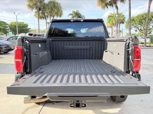 Used 2025 Toyota Tacoma SR image 16