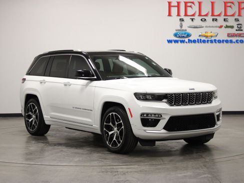 Used 2022 Jeep Grand Cherokee Summit AWD/4WD image 1