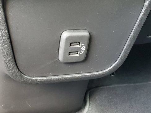 Certified 2023 Chevrolet Equinox LT FWD image 11