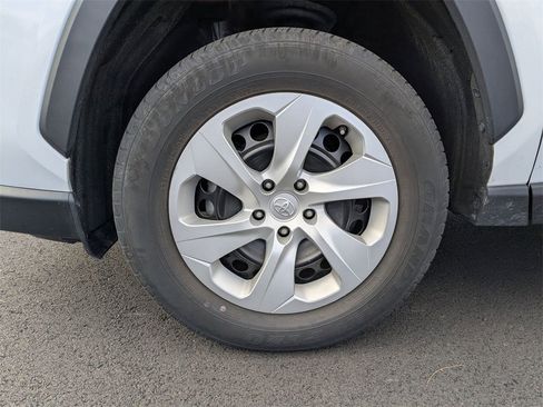Used 2024 Toyota RAV4 LE image 14