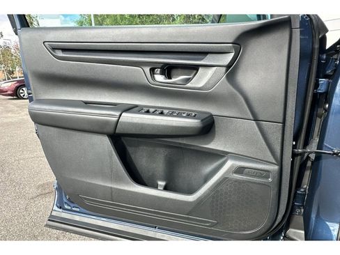 Used 2024 Honda CR-V EX image 11