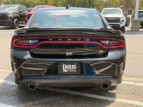 Used 2019 Dodge Charger Scat Pack RWD image 5