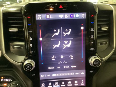 New 2026 RAM 1500 4x4 Crew Cab image 30