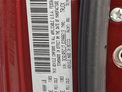 Used 2018 RAM 2500 Tradesman w/ Chrome Appearance Group image 27