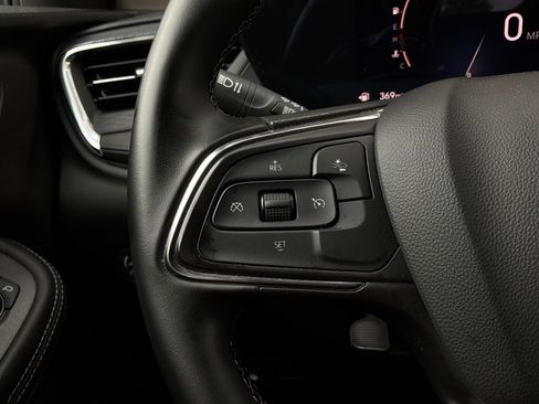 Used 2025 Buick Encore GX Preferred FWD image 32