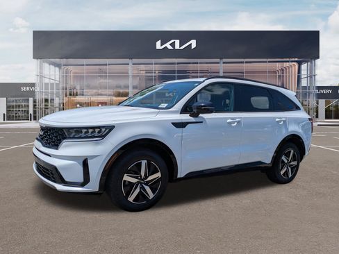 Certified 2023 Kia Sorento S FWD image 6