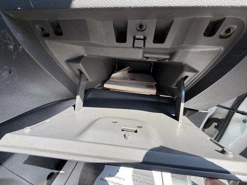 Used 2016 Chevrolet City Express LT image 25