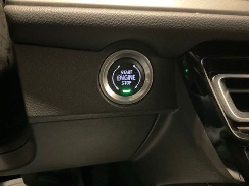 Used 2024 Chevrolet Traverse LT image 16