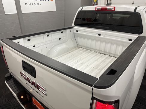 Used 2022 GMC Canyon Elevation w/ Trailering Package image 11