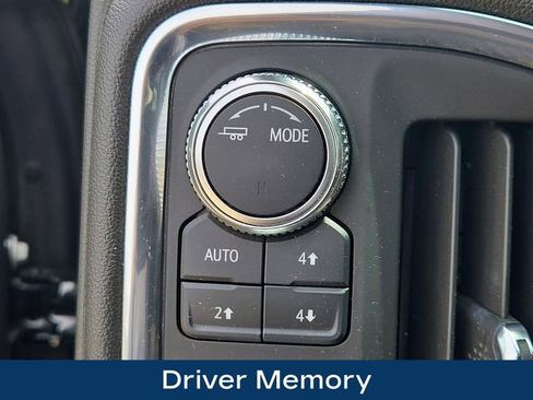 Used 2023 GMC Sierra 2500 AT4 AWD/4WD image 9