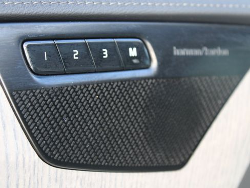 Used 2021 Volvo XC90 T8 Inscription w/ Advanced Package image 12