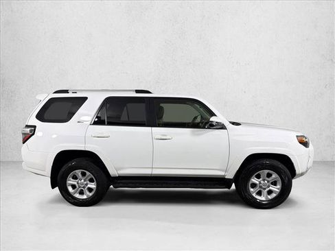 Used 2024 Toyota 4Runner SR5 Premium AWD/4WD image 3
