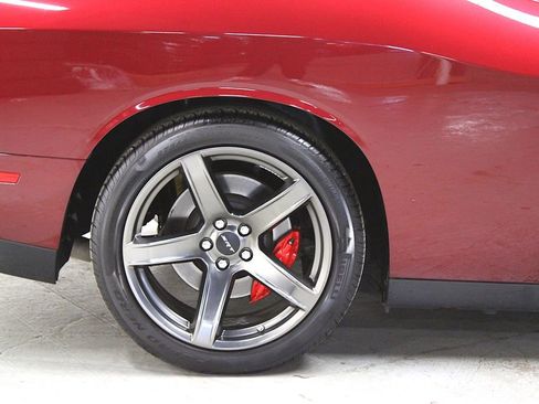 Used 2022 Dodge Challenger SRT Hellcat w/ Plus Package RWD image 36